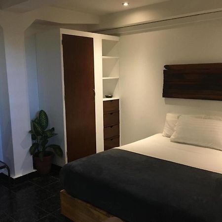 Cinco Hotel B&B San Salvador Buitenkant foto