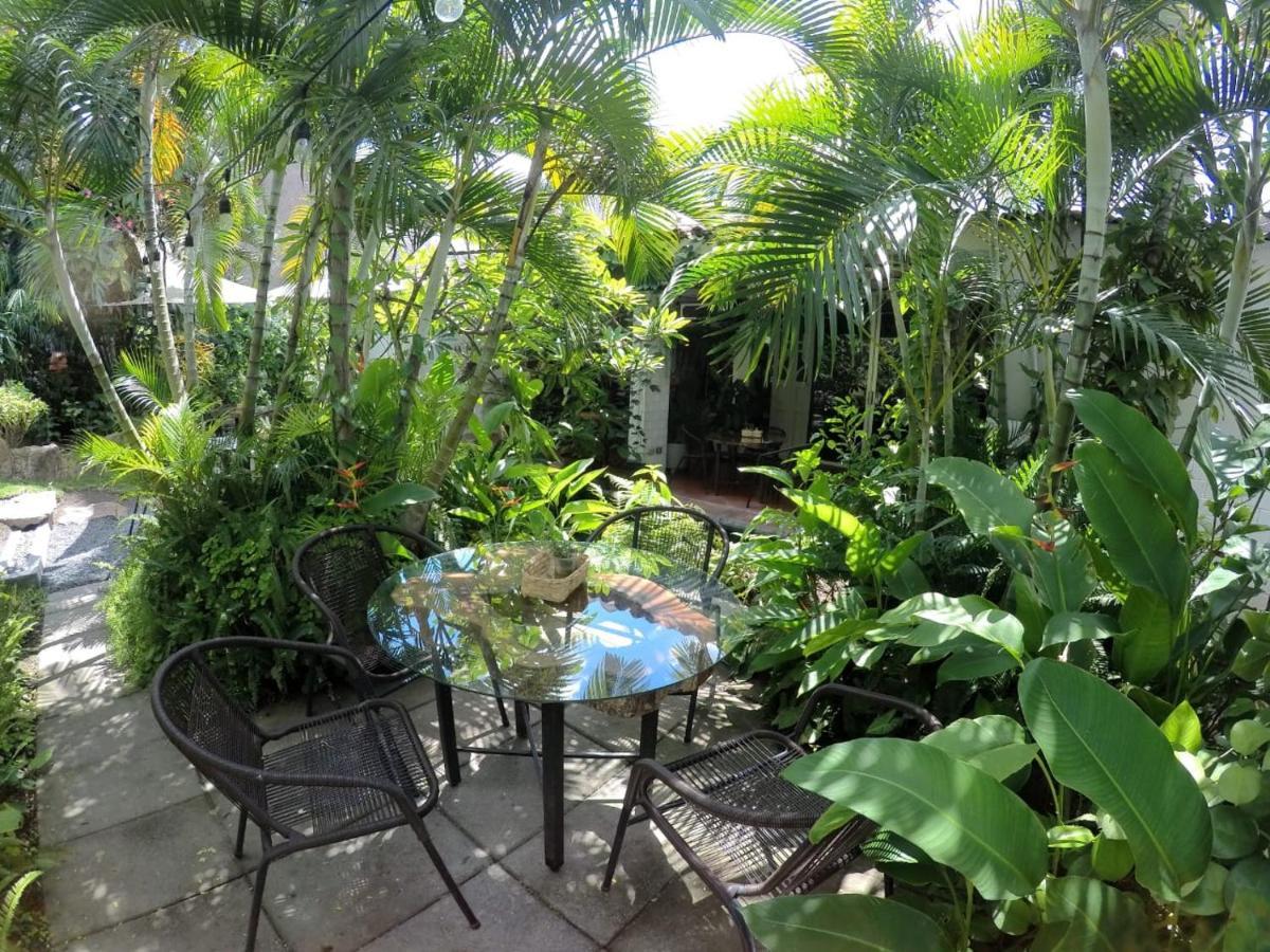 Cinco Hotel B&B San Salvador Buitenkant foto