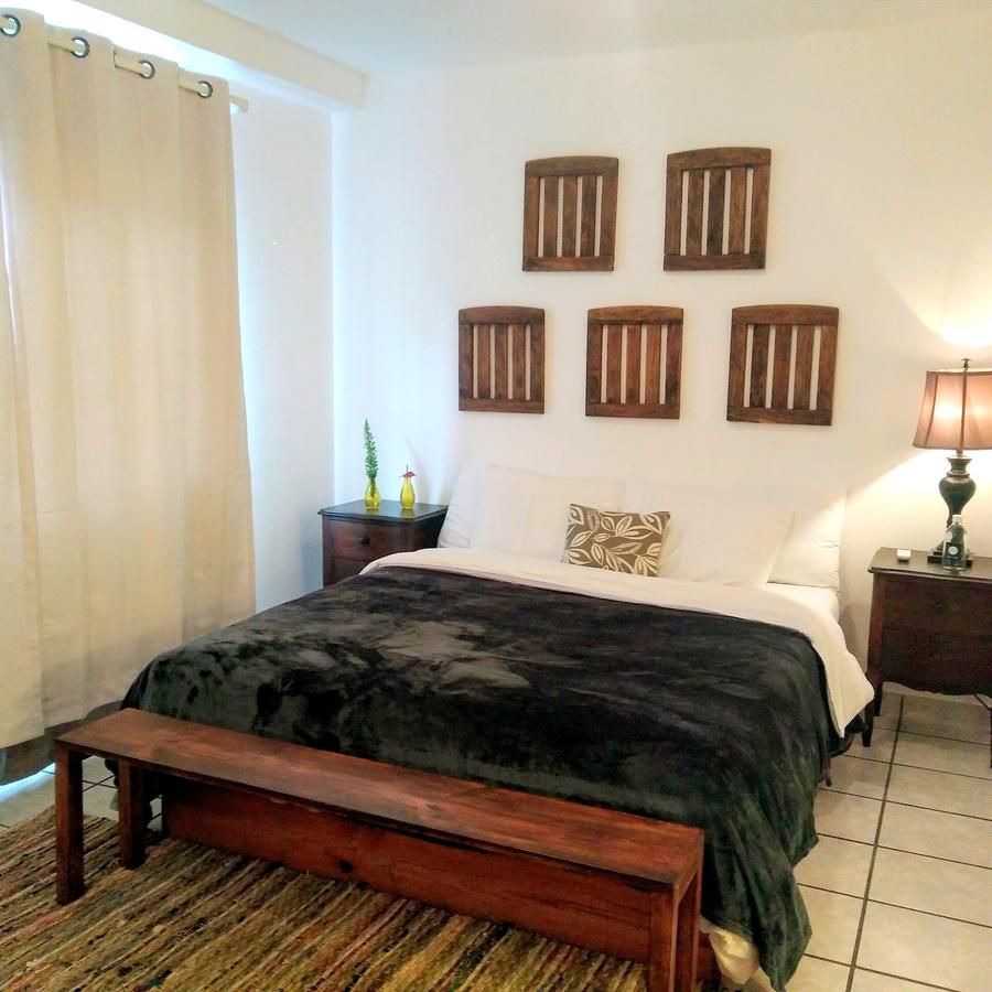 Cinco Hotel B&B San Salvador Buitenkant foto