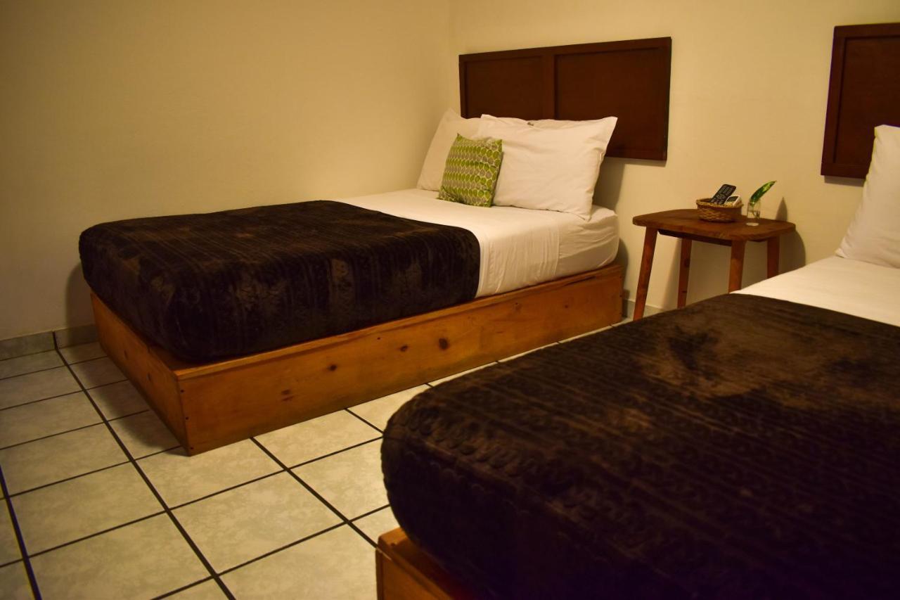 Cinco Hotel B&B San Salvador Buitenkant foto