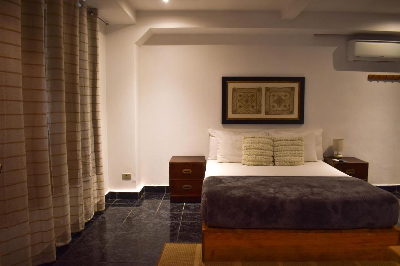 Cinco Hotel B&B San Salvador Buitenkant foto